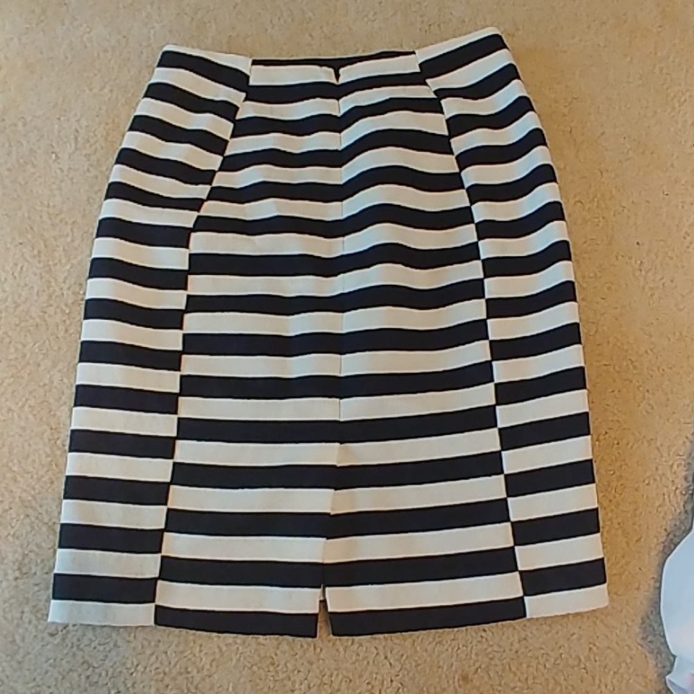 Ann taylor LOFT stripe shift pencil skirt sz 2